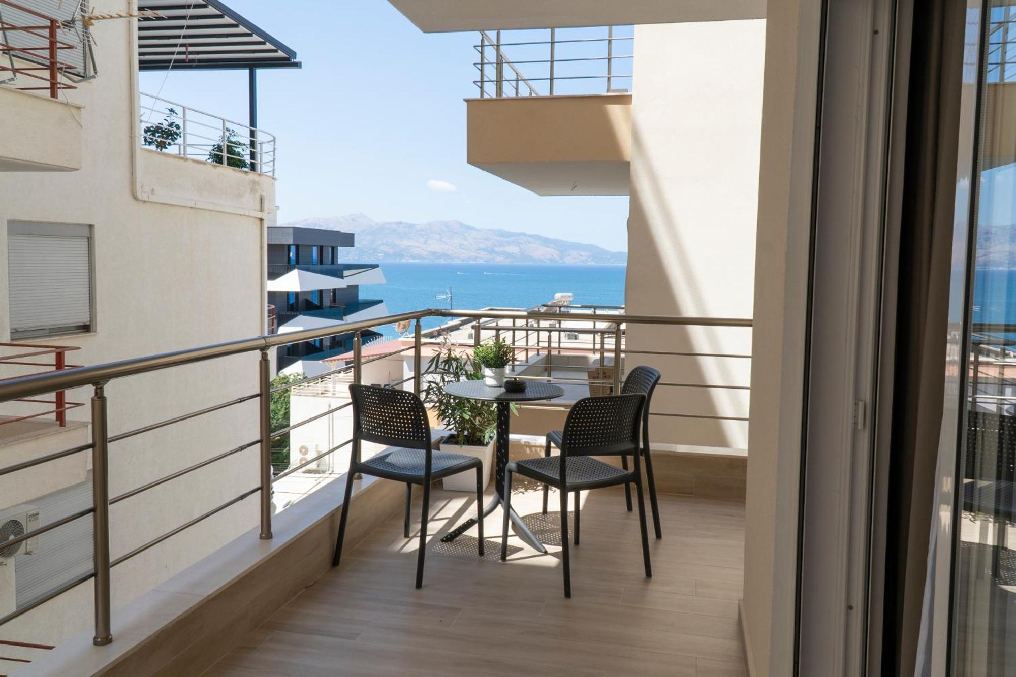 Mateo Apartments Sarandë Esterno foto