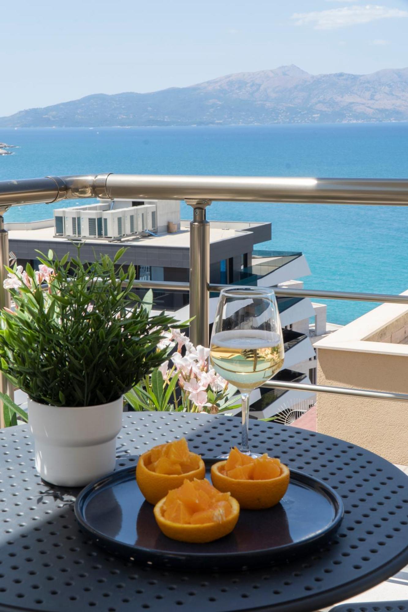 Mateo Apartments Sarandë Esterno foto