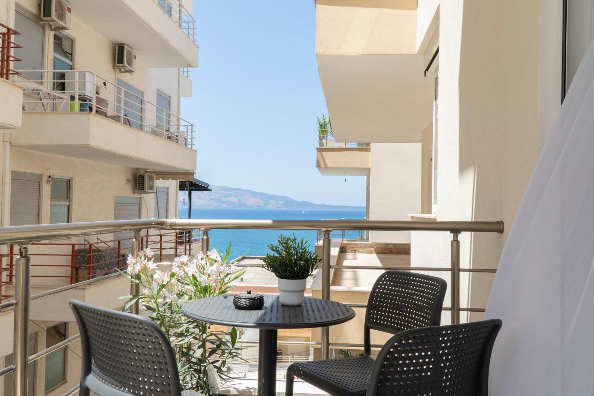 Mateo Apartments Sarandë Esterno foto